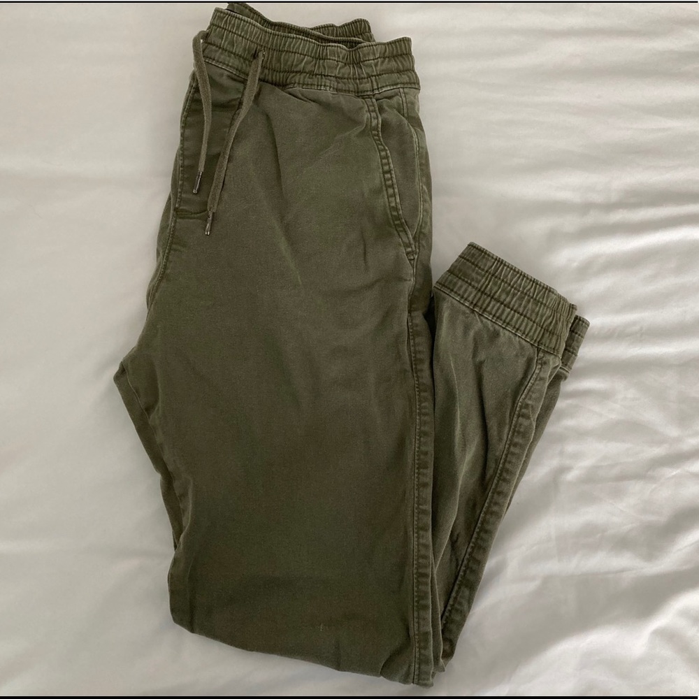 Hollister Men’s chino jogger, size XS